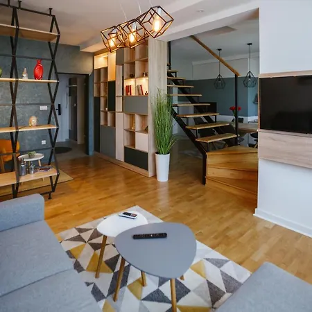 Apartment Duplex *